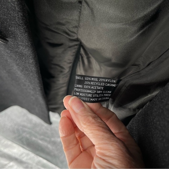 Italian Men’s Wool And Cashmere Overcoat Size 44L Black Dress Pea Coat - Picture 13 of 16